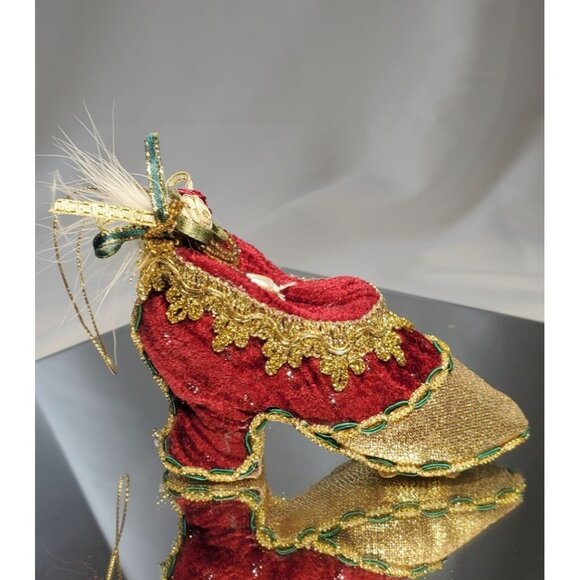 Vintage Bootie Shoe Heels Hanging Christmas Ornament Red with Gold Trim - Picture 1 of 7